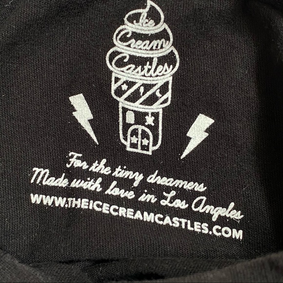Ice cream castles alligator skater black tank top - Picture 4 of 6